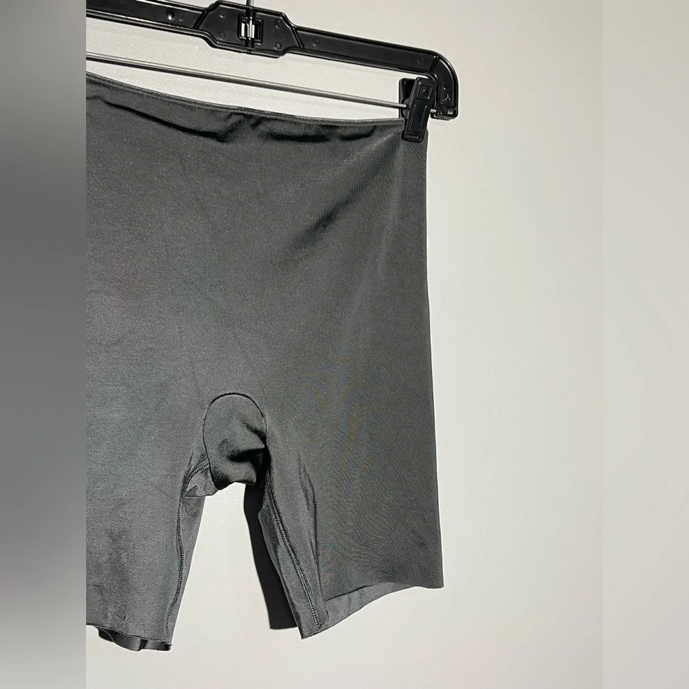 SPANX‎ Charcoal Active Shorts